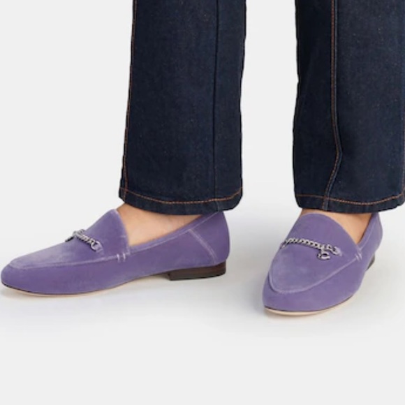 COACH 
Women  leather Shoes Hanna Loafer
 color plum new with box.   #14 - Picture 5 of 10
